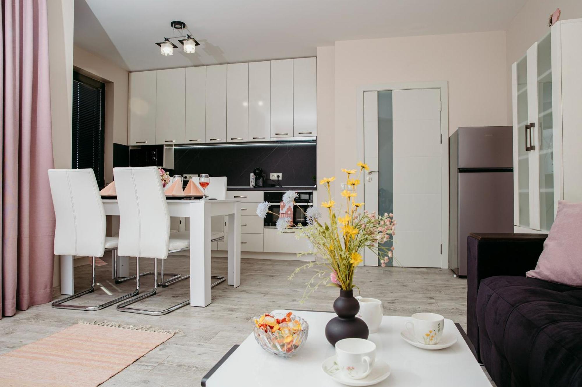 Rose Valley Apartment Казанлык Экстерьер фото