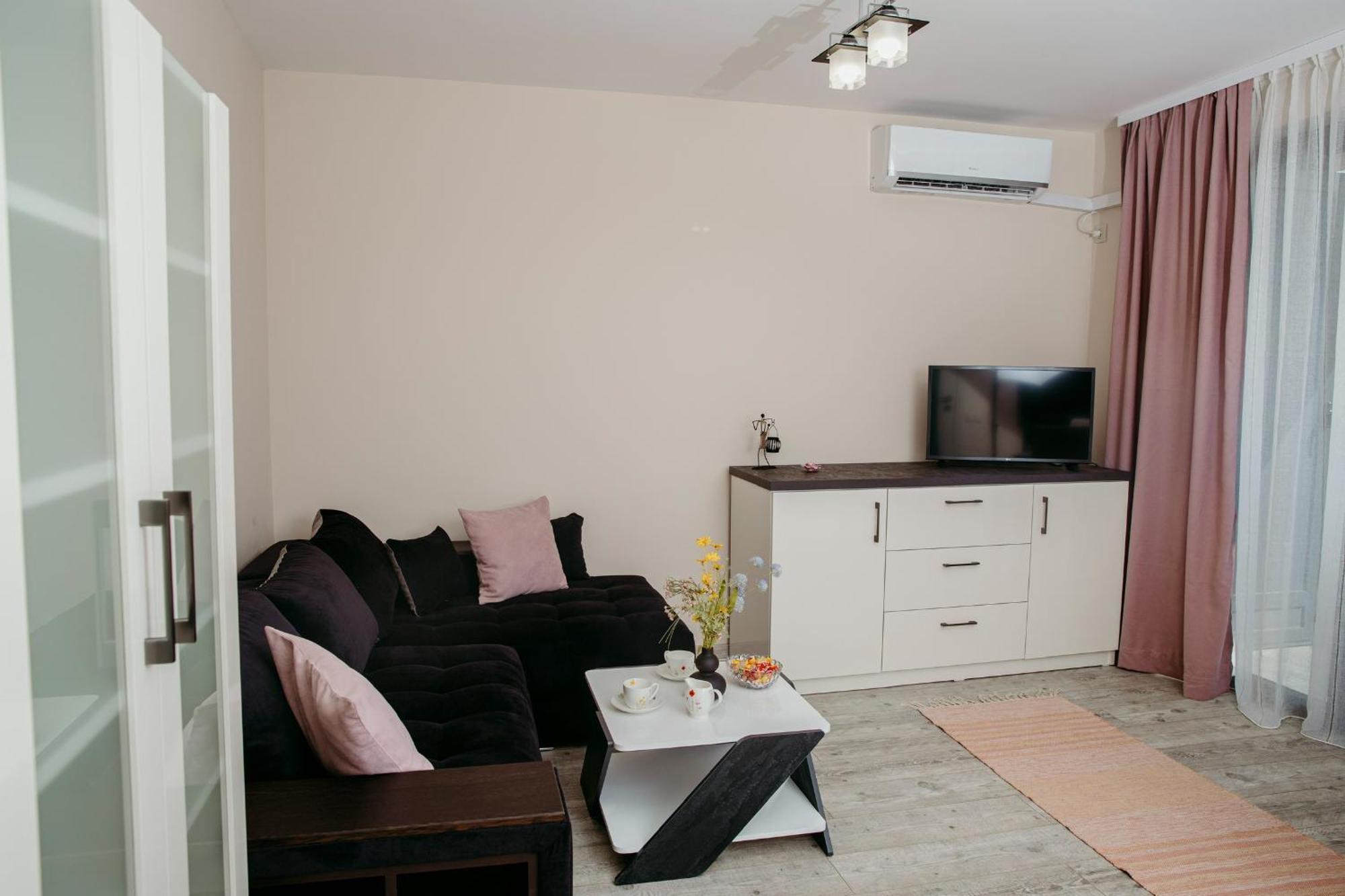 Rose Valley Apartment Казанлык Экстерьер фото