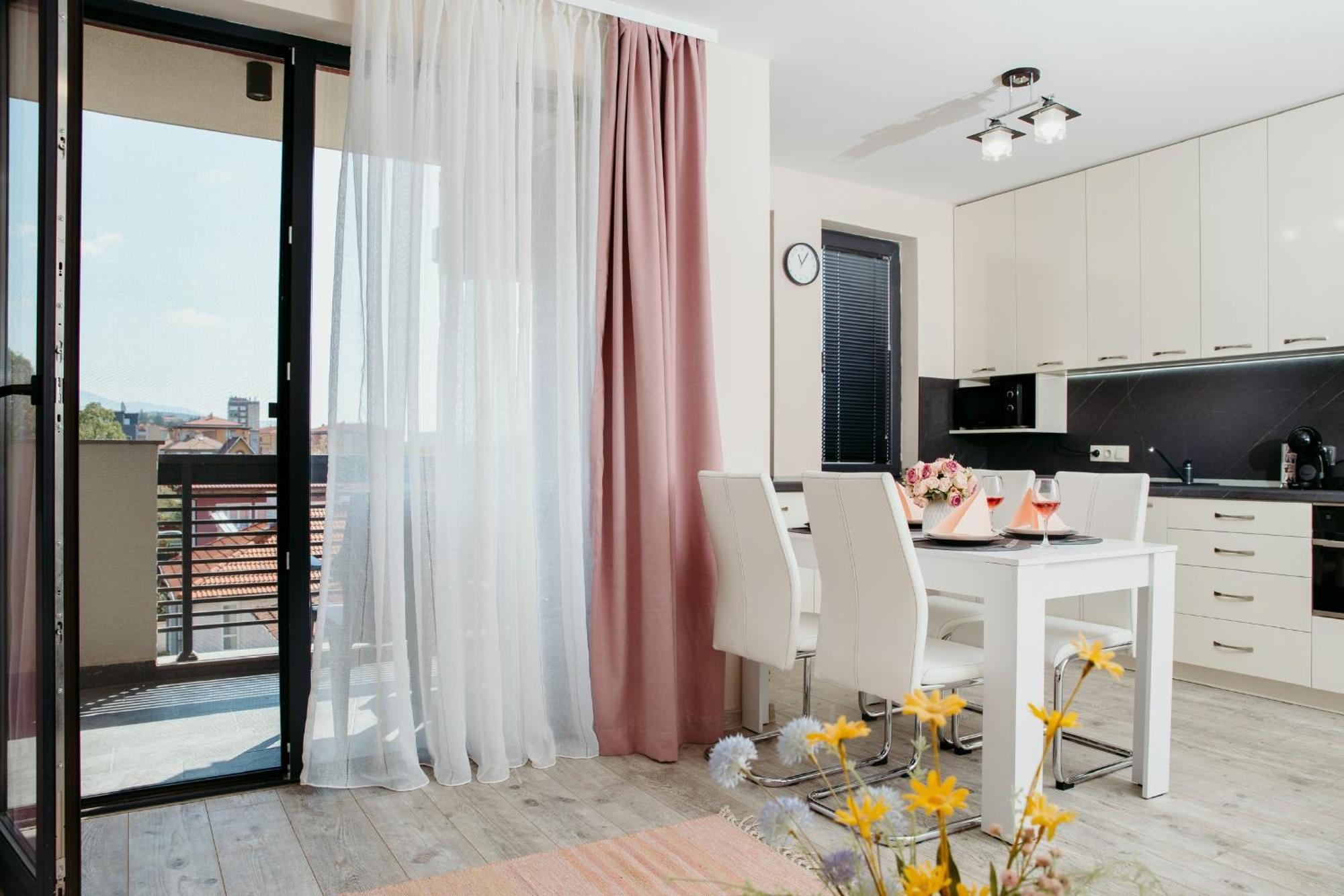 Rose Valley Apartment Казанлык Экстерьер фото